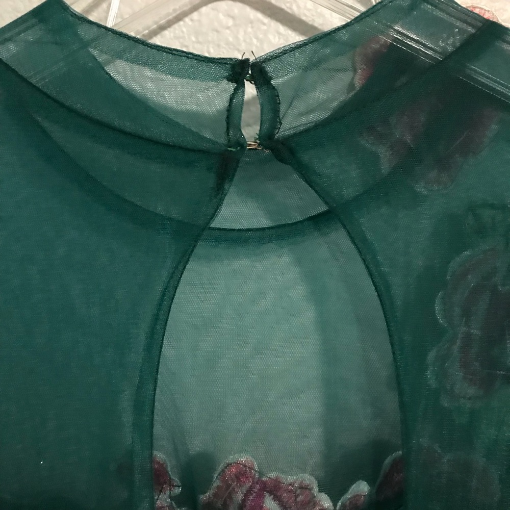 AMAZING Embroidered Floral Appliqué Prom Gown - Picture 4 of 7